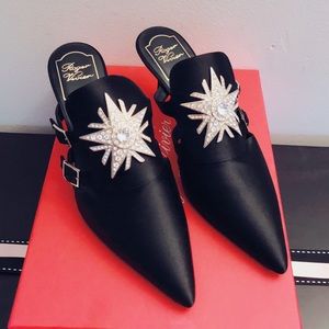 Roger Vivier Sin Star Strass Satin Mid-Heel Mules